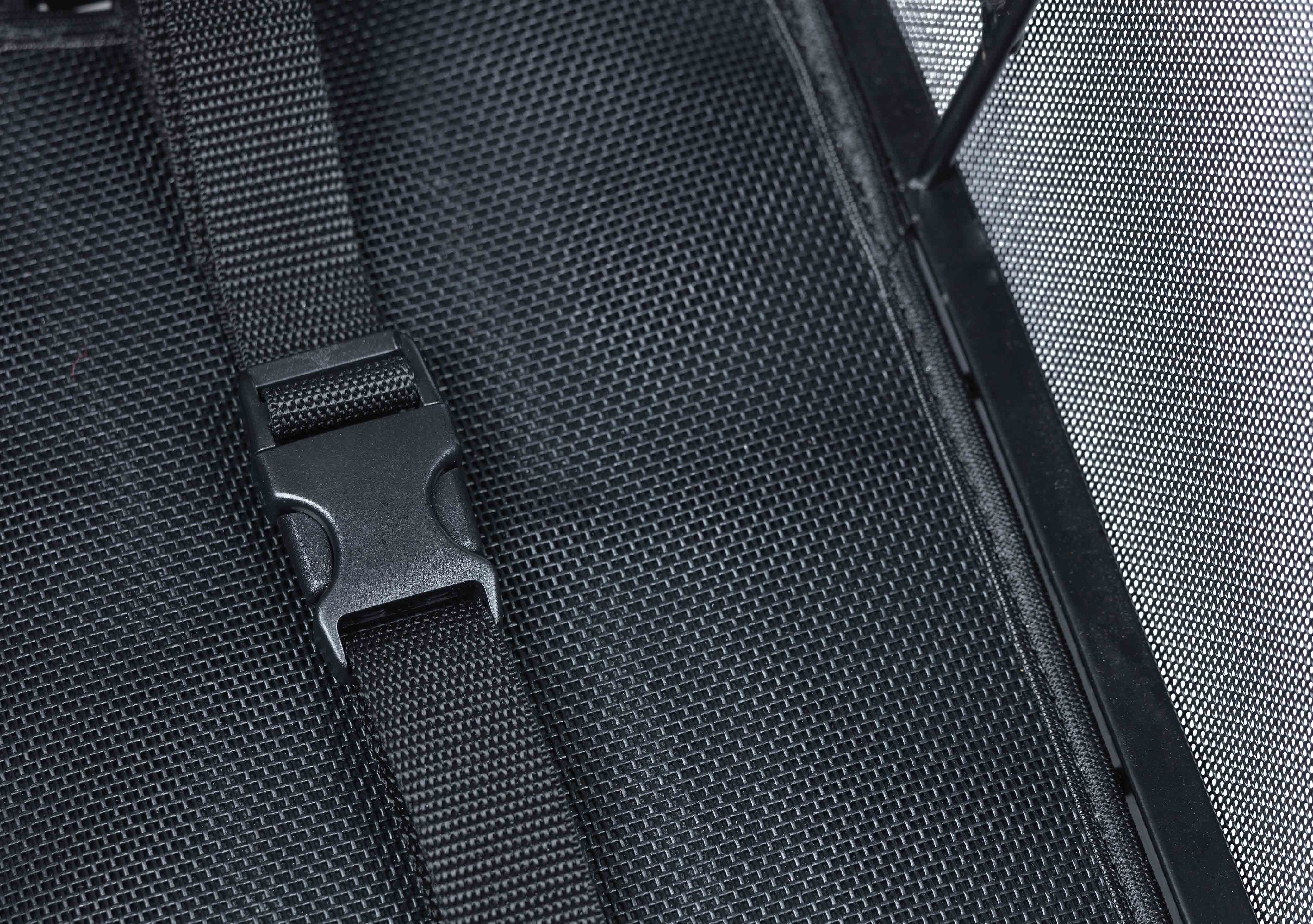 Fietsmand Basil Cento Tech Fiber WSL met bagagedragerbevestiging 21 liter 46 x 34 x 25 cm - solid zwart