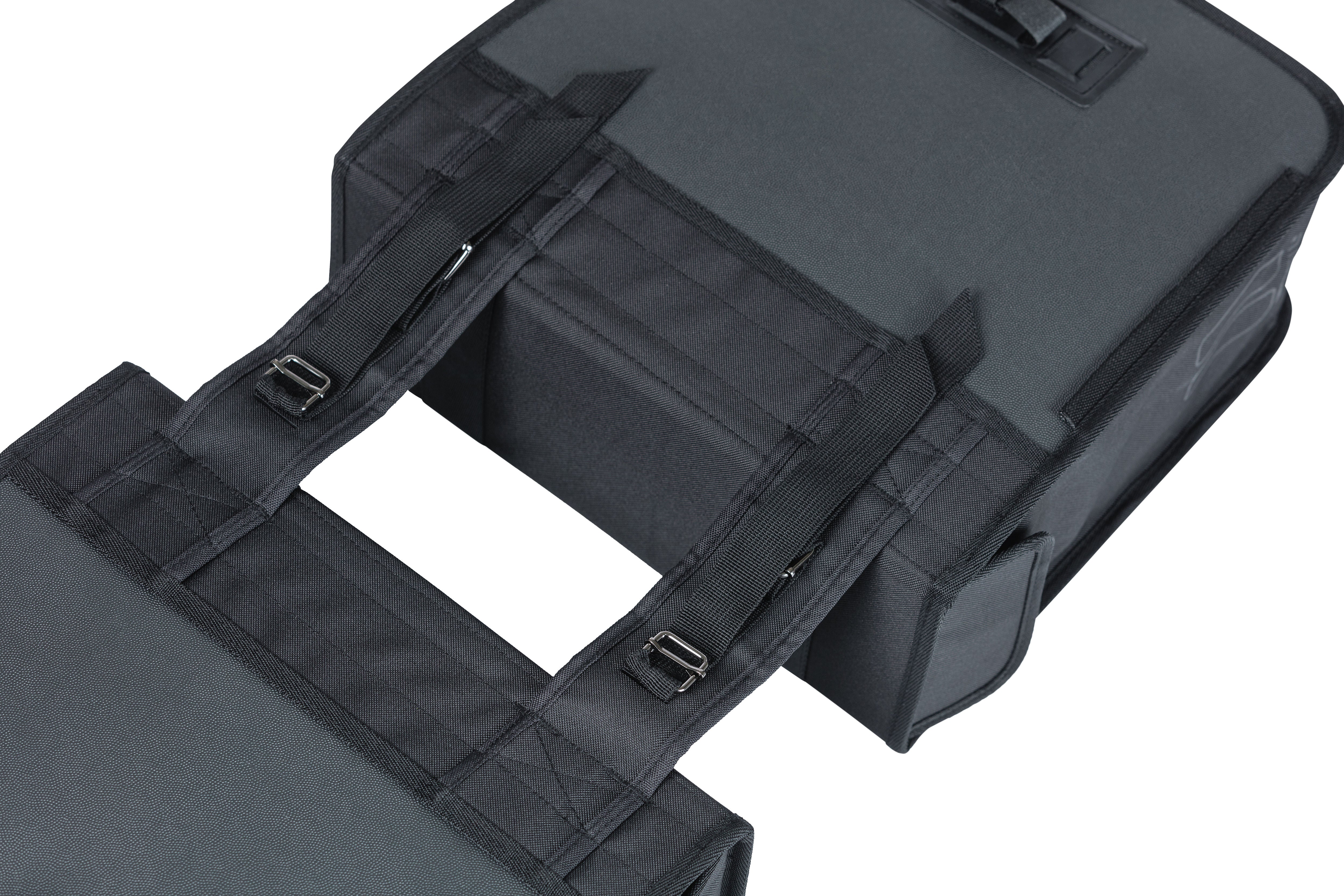 Dubbele fietstas Basil Tour Waterproof 28 liter 34 x 14 x 34 cm - zwart