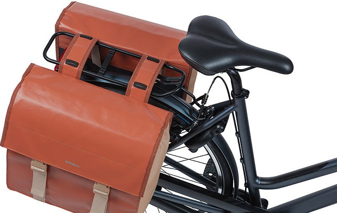 Dubbele fietstas Basil Urban Load 48-53 liter 40 x 17 x 46 cm - moss green/sand