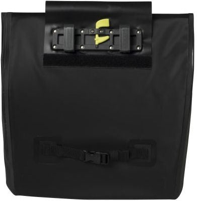 Fietstas Basil Urban Dry Shopper 20 liter 34 x 16 x 48 cm - matt black