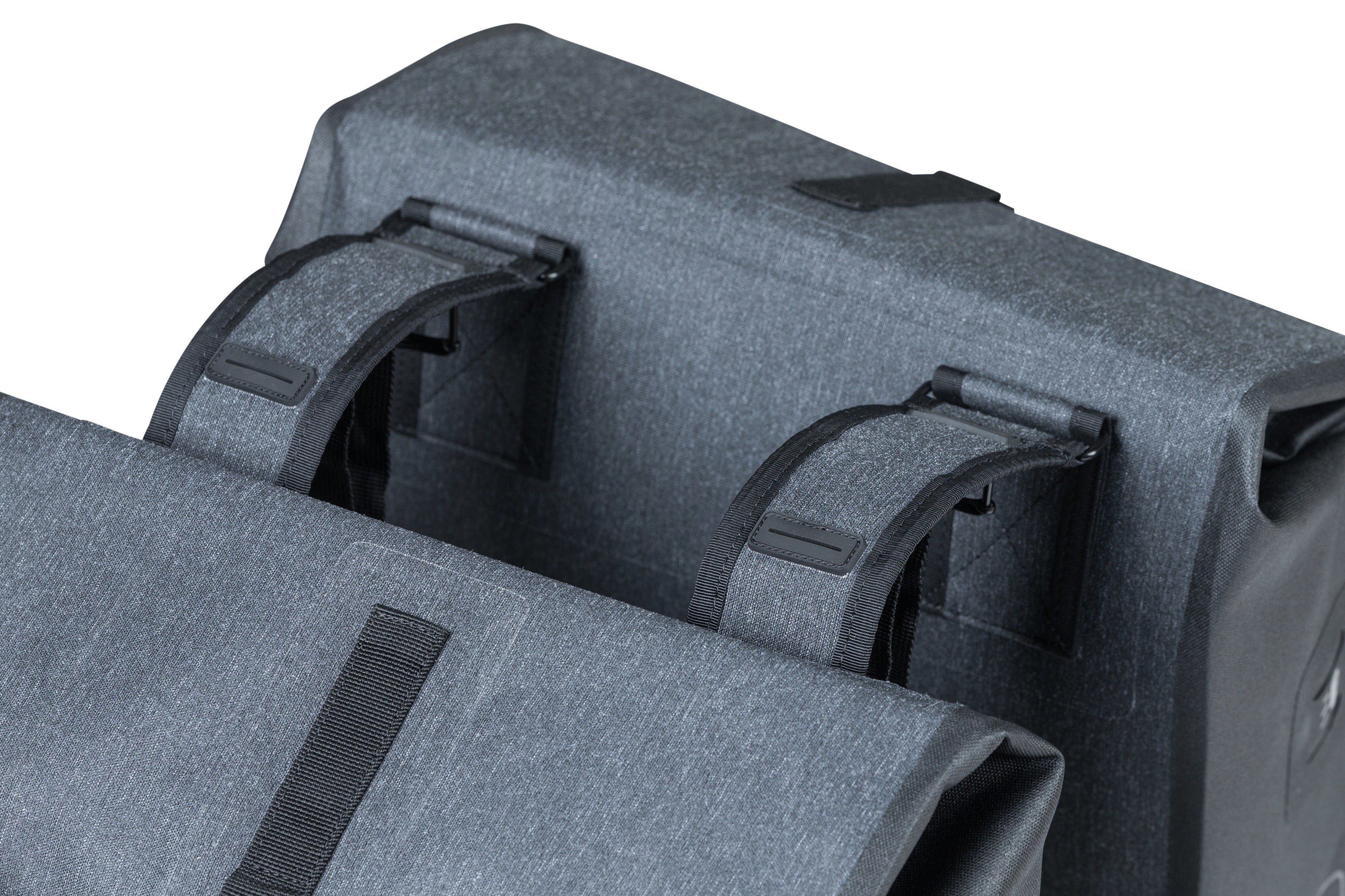 Dubbele fietstas Basil Urban Dry 50 liter 36 x 17 x 42 cm - charcoal melee