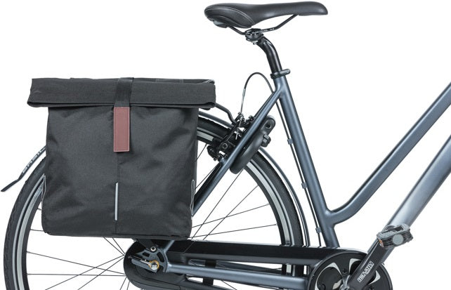 Dubbele fietstas Basil City 28 tot 32 liter 30 x 18 x 49 cm - zwart