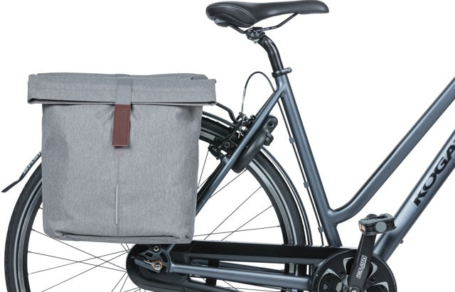 Dubbele fietstas Basil City 28 tot 32 liter 30 x 18 x 49 cm - zwart