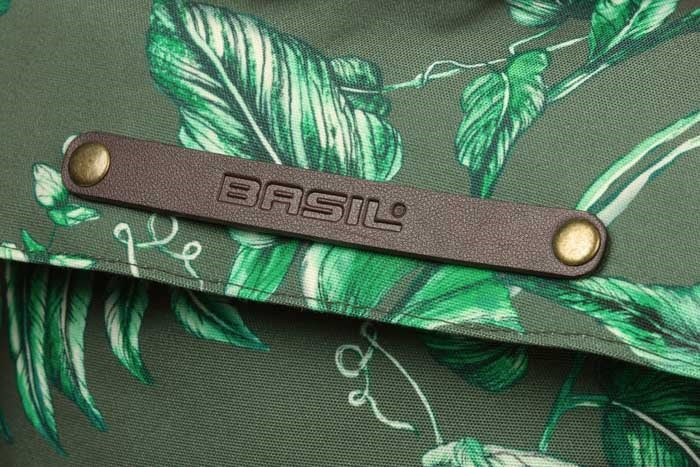 Fietsrugzak Basil Ever Green 14 tot 19 liter 28 x 16 x 35 cm - sandshell beige