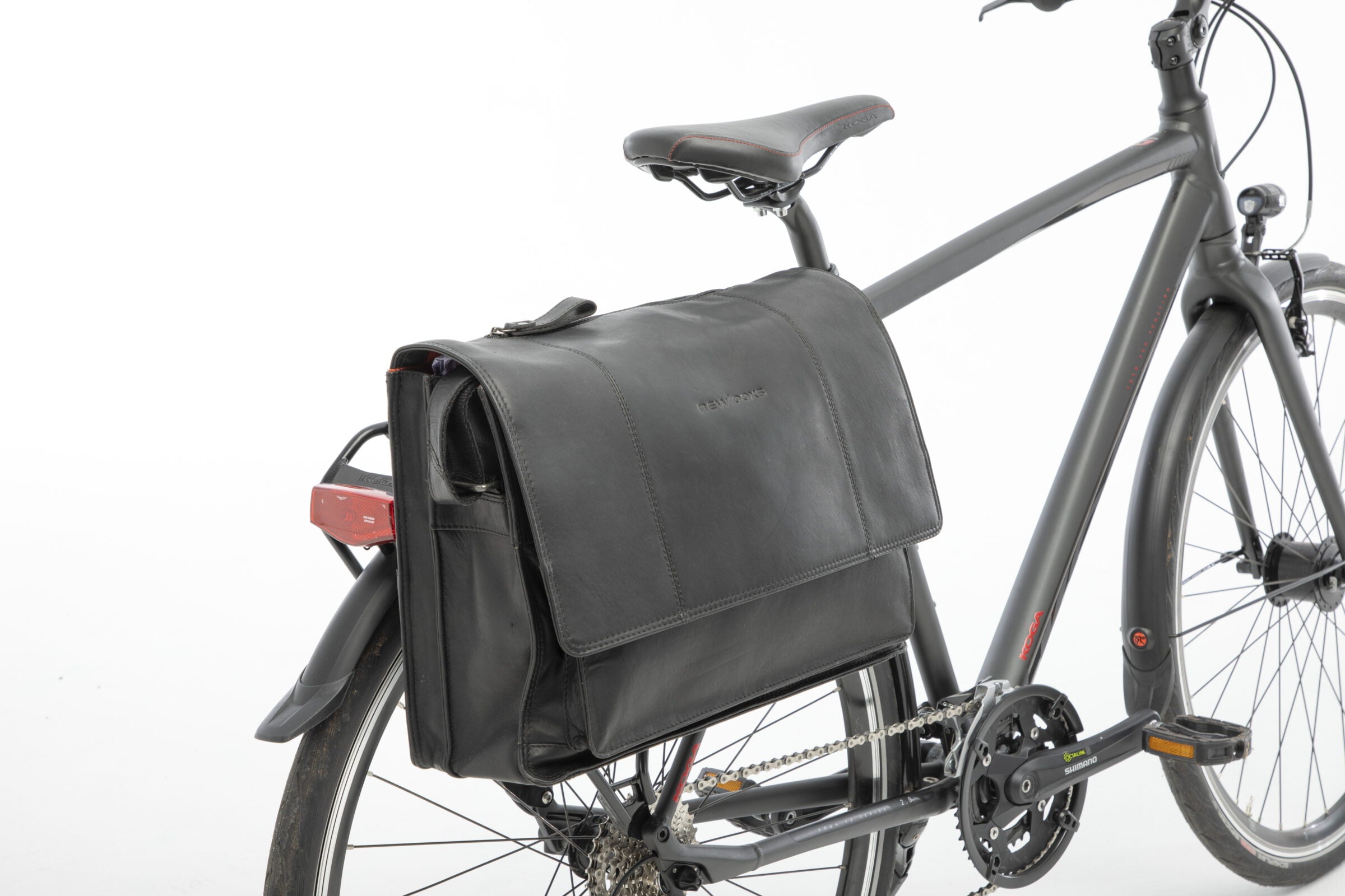 Fietstas New Looxs Fellini 18 liter 40 x 15 x 32 cm - gemaakt van luxe leder - zwart
