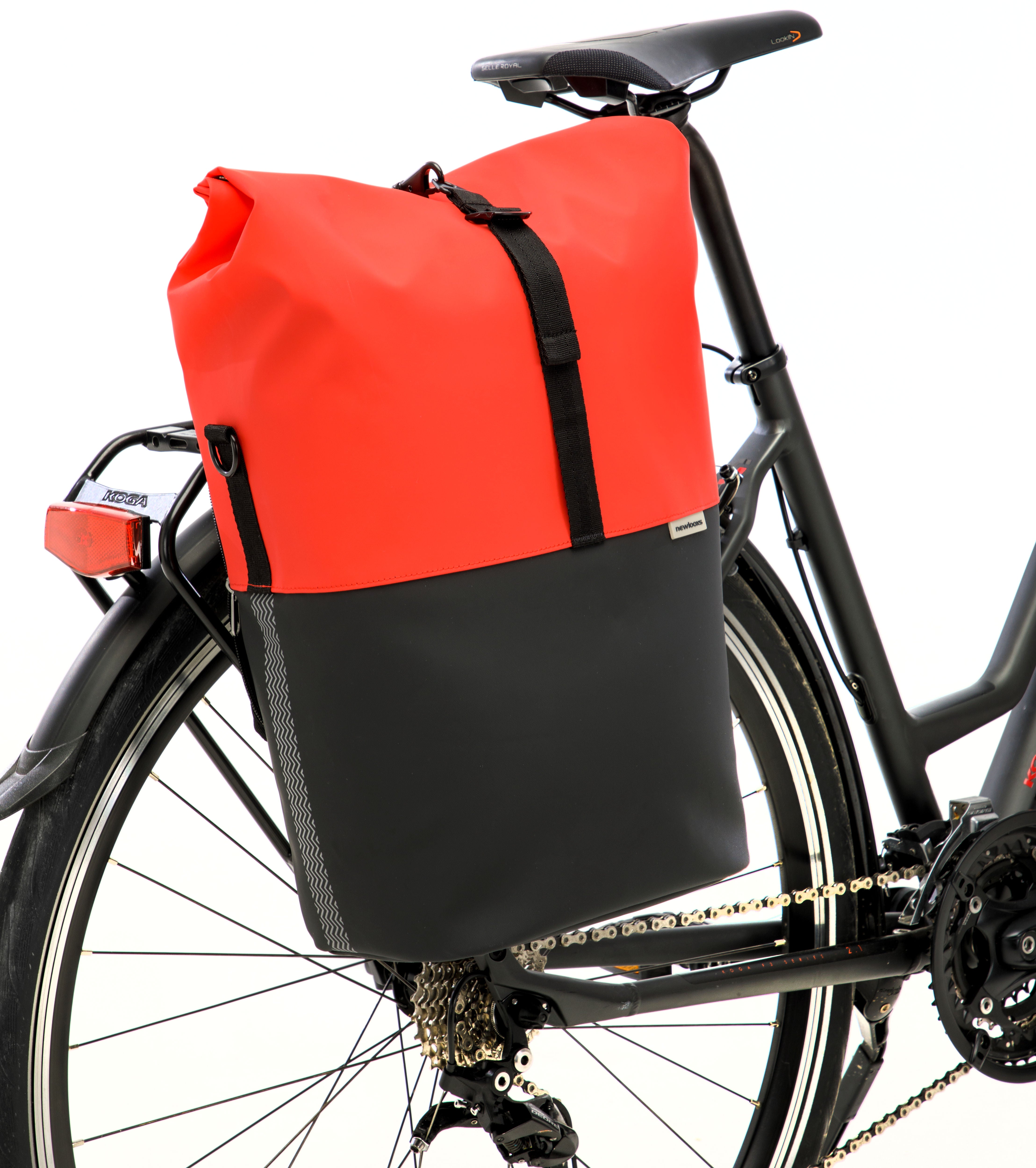 Fietsshopper New Looxs Nyborg 17 liter 30 x 17 x 37 cm - rood/zwart