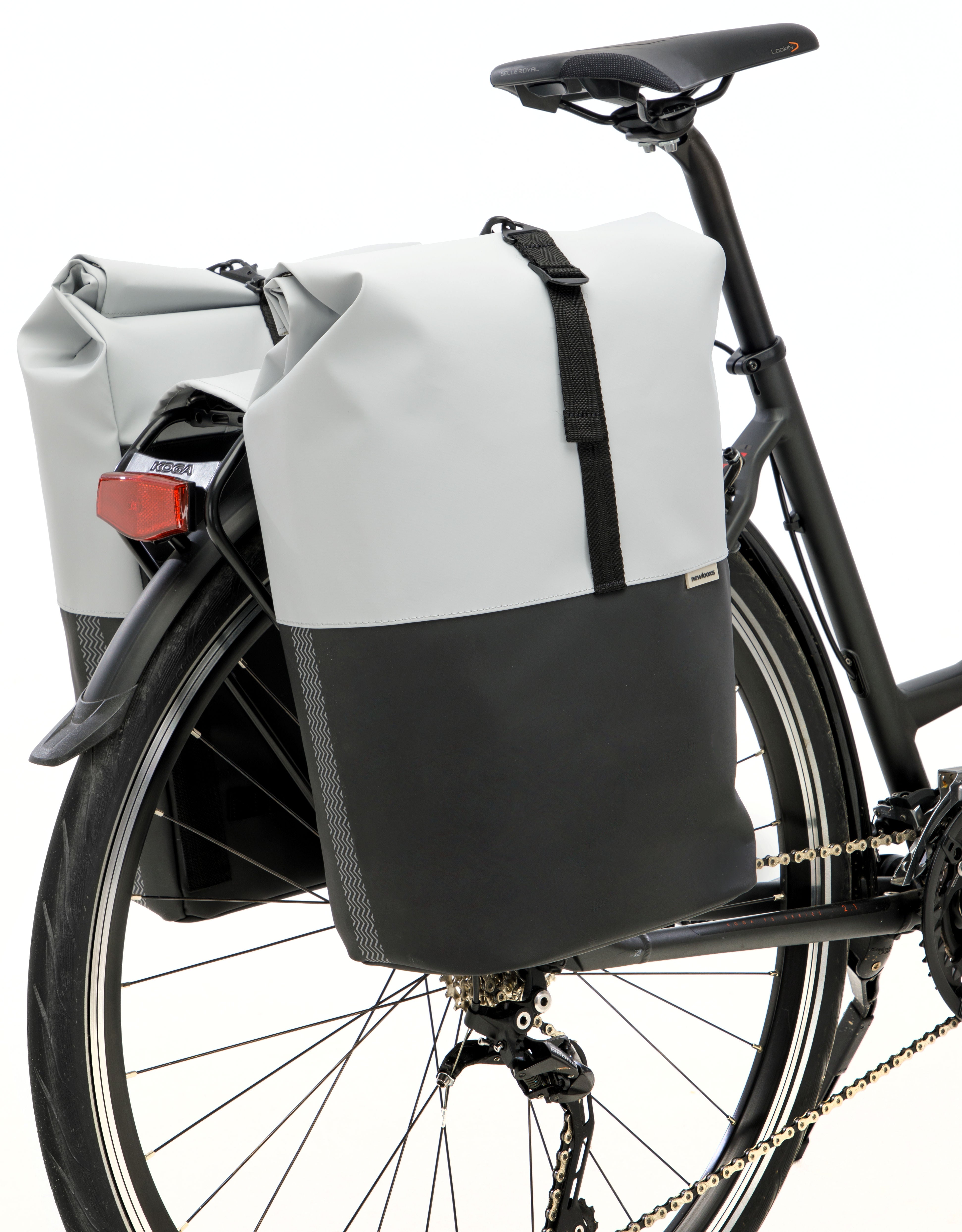 Dubbele fietstas New Looxs Nyborg 34 liter - 30 x 17 x 37cm (x2) - donkergrijs/zwart