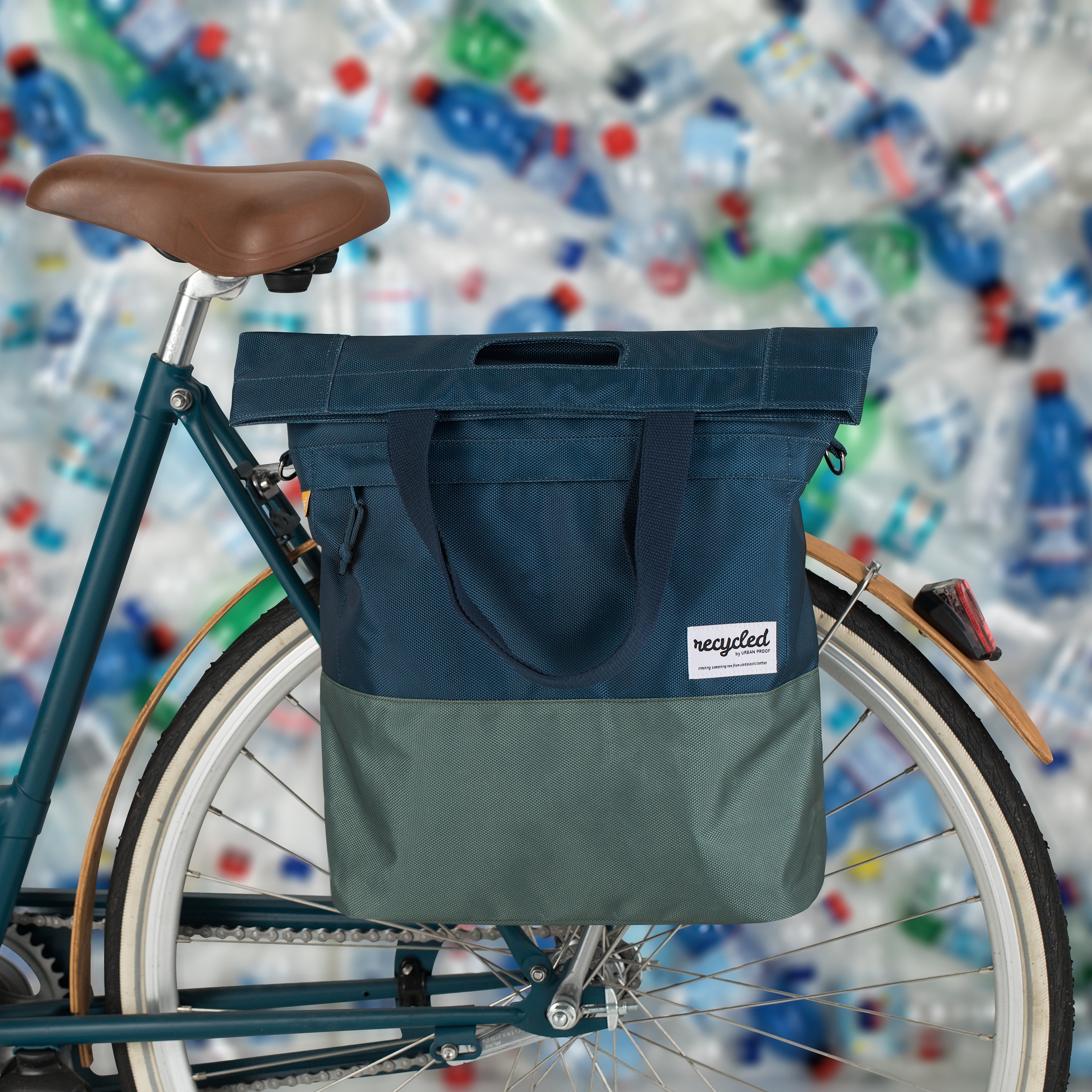 Gerecyclede shopper fietstas Urban Proof 20 liter - zwart/grijs