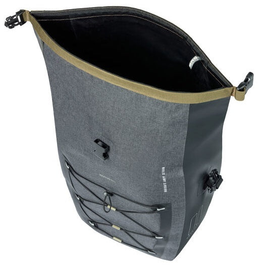 Enkele fietstas Basil Navigator Storm MIK SIDE L 25-31 liter 46 x 36 x 21 cm - zwart