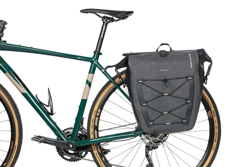 Enkele fietstas Basil Navigator Storm MIK SIDE L 25-31 liter 46 x 36 x 21 cm - zwart