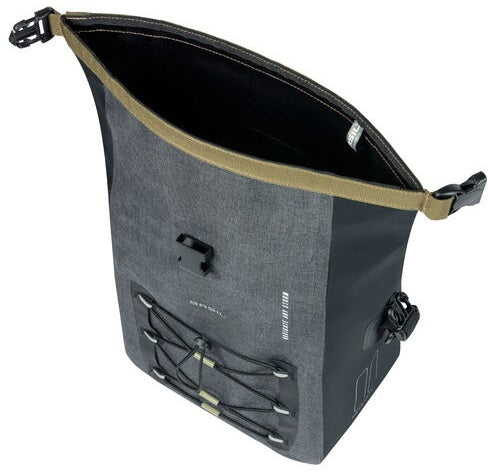 Enkele fietstas Basil Navigator Storm MIK SIDE M 12-15 liter 34 x 28 x 19 cm - zwart