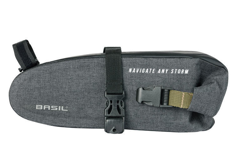 Zadeltas Basil Navigator Storm M 1.5 liter 10 x 9 x 29 cm - zwart