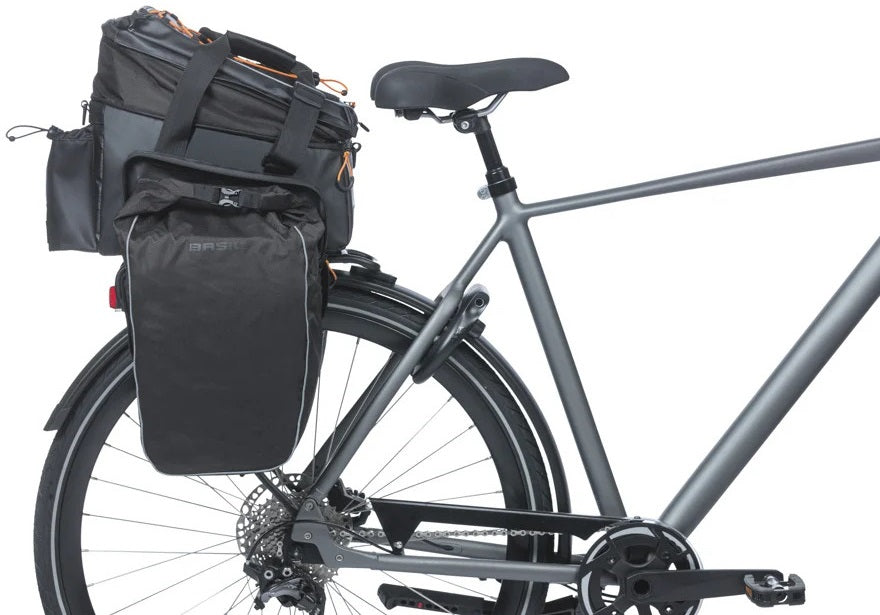 Bagagedragertas Basil Miles Tarpaulin XL Pro MIK 9-36 liter 33 x 19 x 18 cm - zwart/oranje