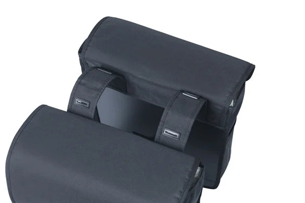 Dubble fietstas Basil GO 32 liters - zwart