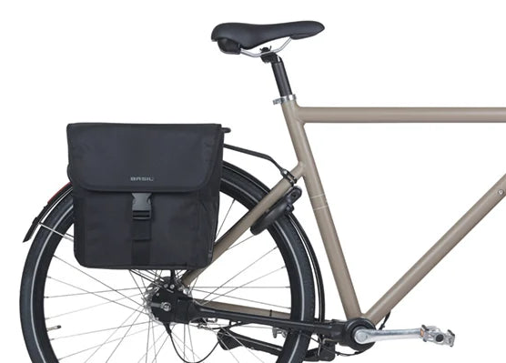 Dubble fietstas Basil GO 32 liters - zwart