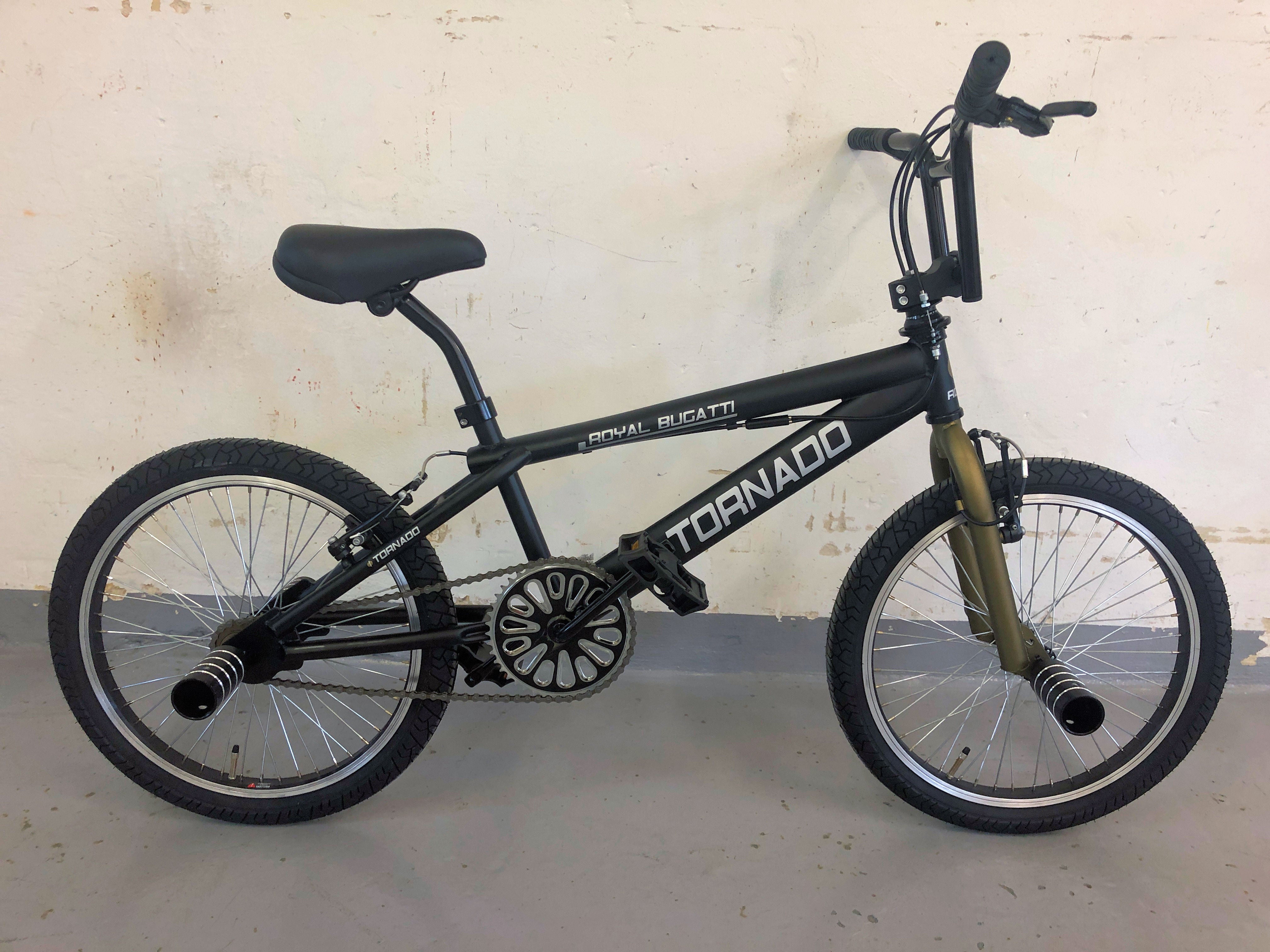 20" BMX Tornado - mat zwart / brons zwarte banden