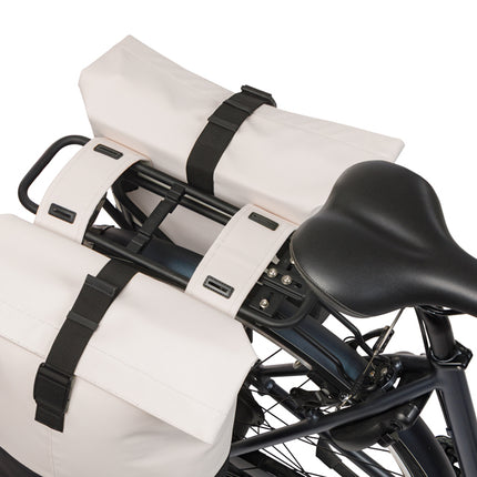 Dubbele fietstas Basil Cove 28-32L 14 x 29 x 36 cm - wit/zwart - afbeelding 6