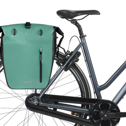 Enkele fietstas Basil Rivo L tarppaulin MIK 25-31L 14 x 28 x 43 cm - groen/zwart - afbeelding 6
