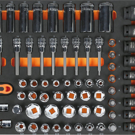 Beta Worker gereedschapswagen (rood) met 9 laden en 716 delig assortiment, inclusief gratis Playstation 5