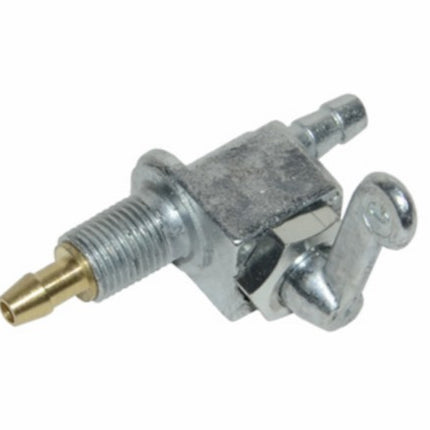 robinet d'essence entre le tuyau de carburant