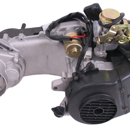 Motorblok compleet China scooter GY6 10 inch wiel met Korte achteras inclusief Carburateur