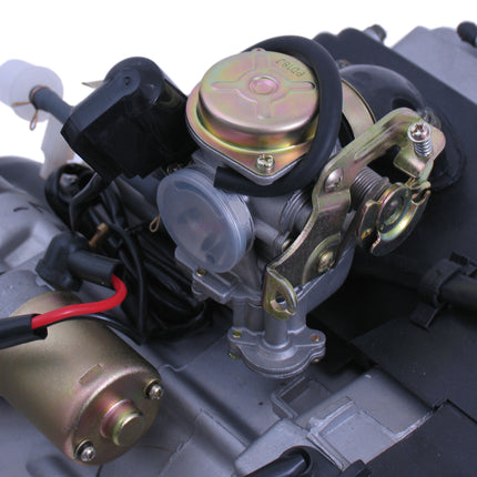 Motorblok compleet China scooter GY6 10 inch wiel met Lange achteras inclusief Carburateur