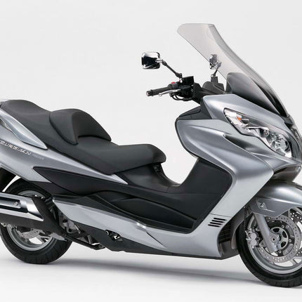 Plaatset Maxi scooter Suzuki Burgmann 13 delig zilver metallic bj. 2007 tot 2012