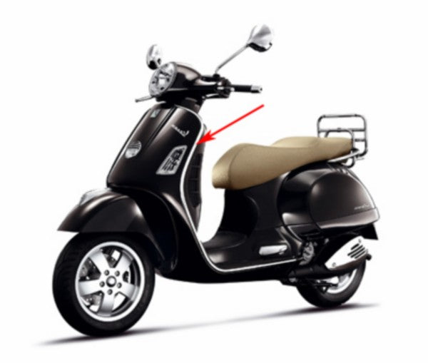 sierstrip Piaggio origineel beenschild <2018 links chroom gt 200cc, gts, gtv 577180