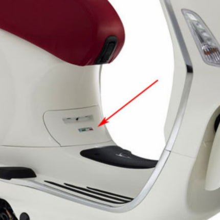 Visière Piaggio originale bouclier carrosserie blanc fusion 544 primavera, sprint 67361900br