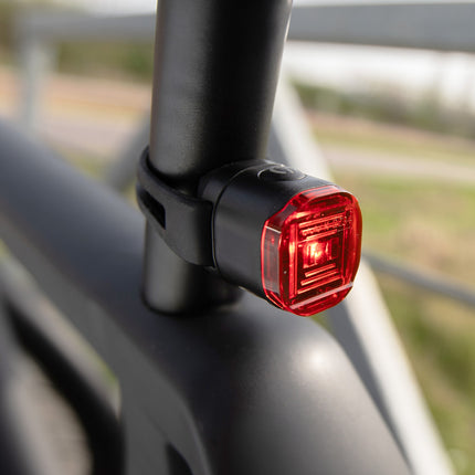 Lynx Achterlicht USB Hero – productafbeelding 2