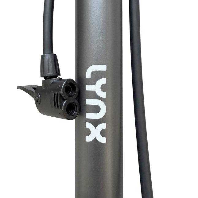 Lynx Fietspomp Typhoon – 23 x 10 x 63 cm – FK440250.GRA – productafbeelding 2