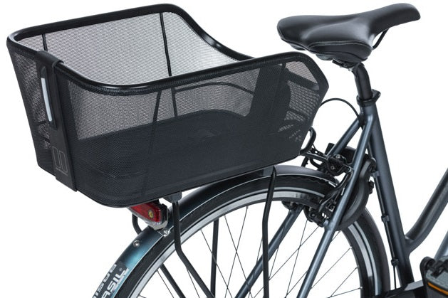 Fietsmand Basil Cento Tech Fiber WSL met bagagedragerbevestiging 21 liter 46 x 34 x 25  cm - solid zwart