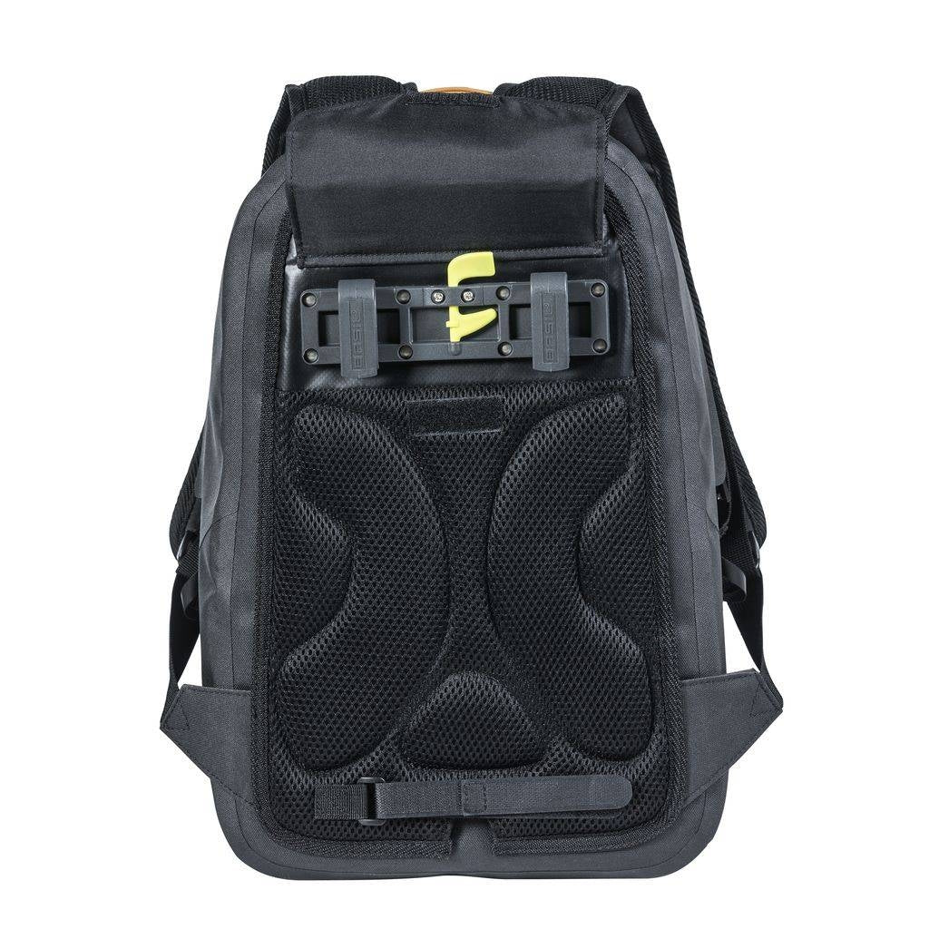 Fietsrugzak Basil Urban Dry Backpack 18 liter 27 x 16 x 45 cm - grijs