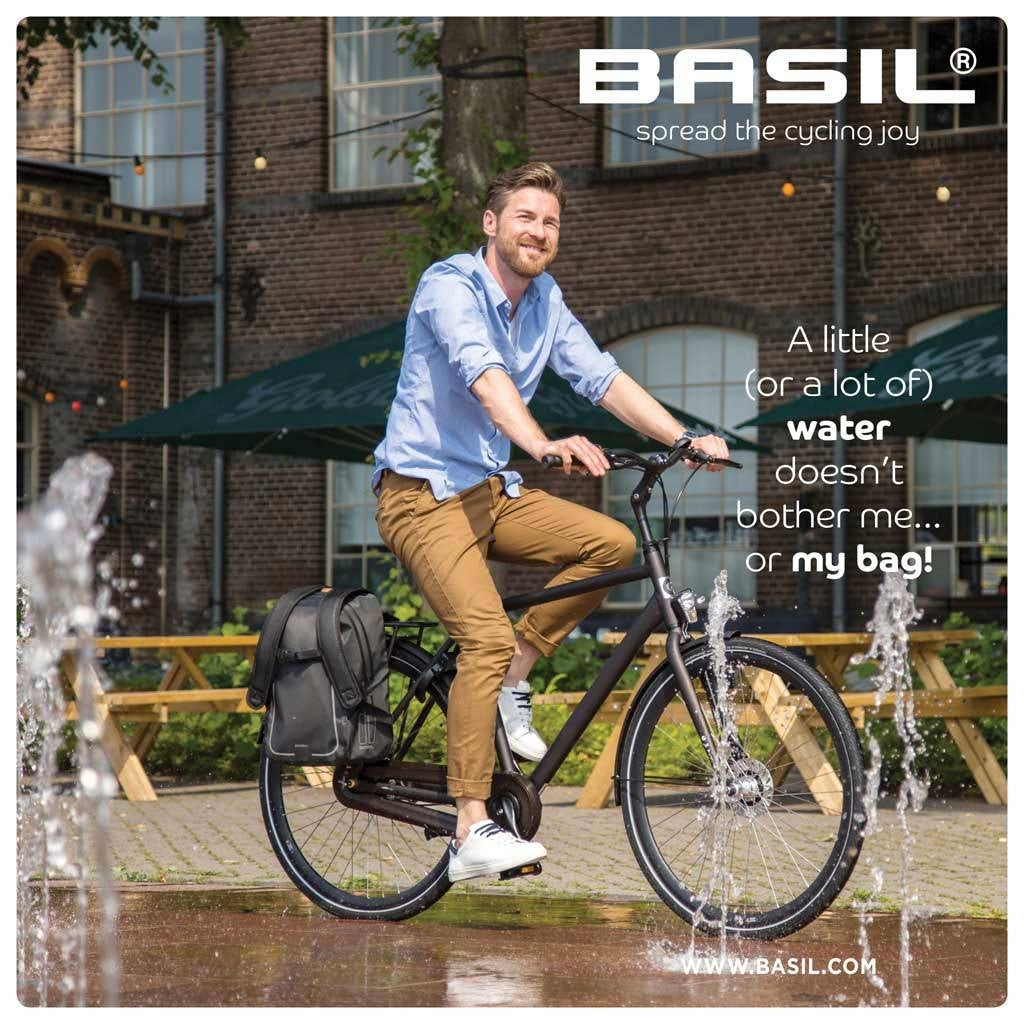 Fietsrugzak Basil Urban Dry Backpack 18 liter 27 x 16 x 45 cm - grijs