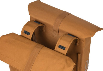 Dubbele fietstas Basil City 28 tot 32 liter 30 x 18 x 49 cm - camel bruin