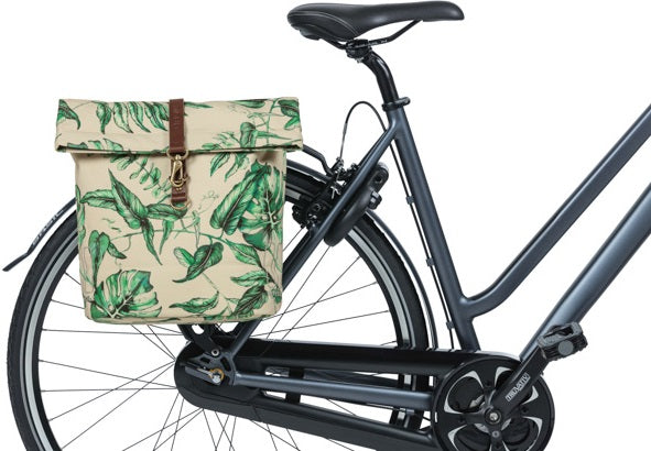 Dubbele fietstas Basil Ever-Green 28 tot 32 liter 28 x 16 x 35 cm - sandshell beige