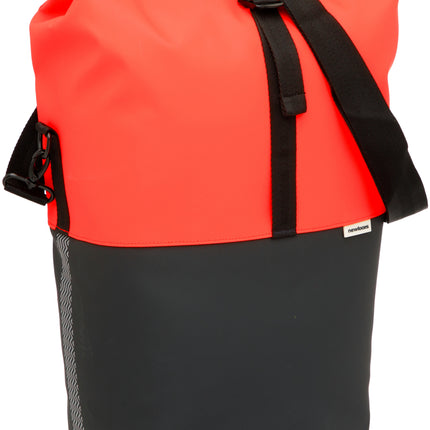Fietsshopper New Looxs Nyborg 17 liter 30 x 17 x 37 cm - rood/zwart