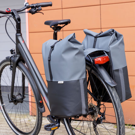 Dubbele fietstas New Looxs Nyborg 34 liter - 30 x 17 x 37cm (x2) - donkergrijs/zwart - afbeelding 2