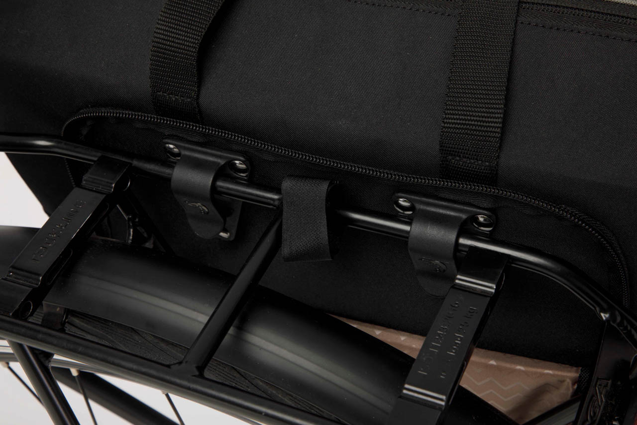 Laptoptas New Looxs Tendo 21 liter 34 x 18 x 44 cm   zwart/groen