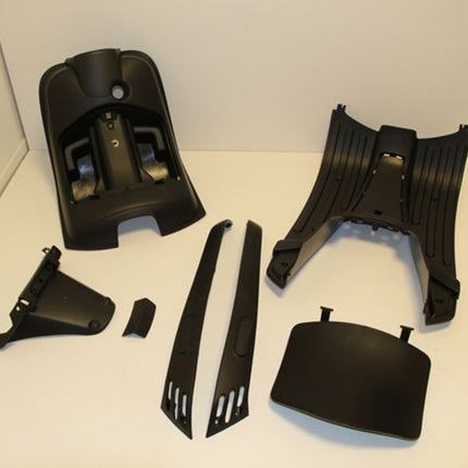 kit tôlerie intérieure non peinte noir mat 7 pièces lx, vespa S