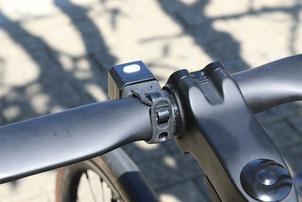 Koplamp Cateye Nano F LD830F Zwart