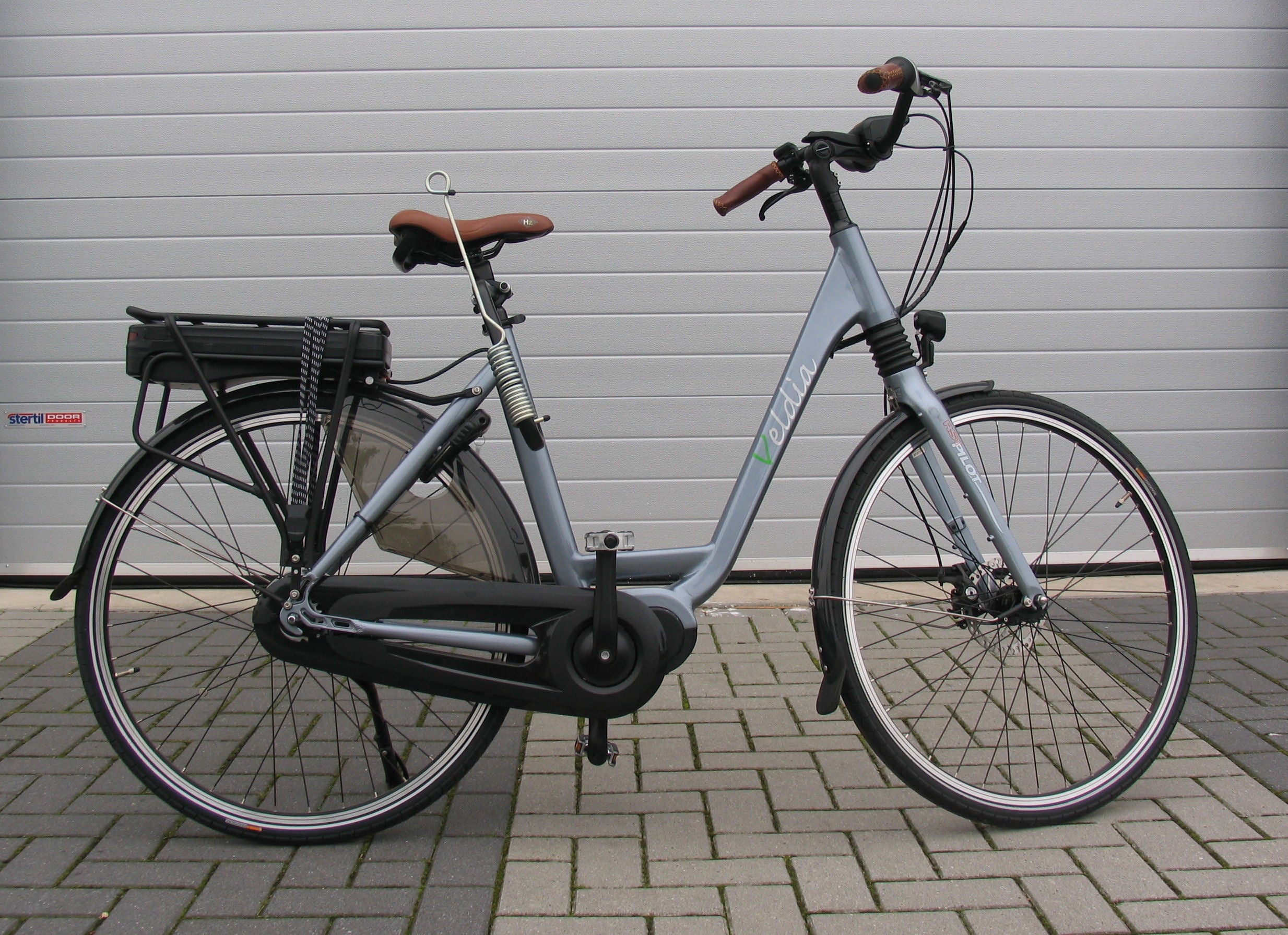 Hondenbeugel met springveer M-Wave "Dog walk"