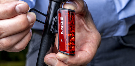 Achterlicht Sigma Blaze met remlicht-functie