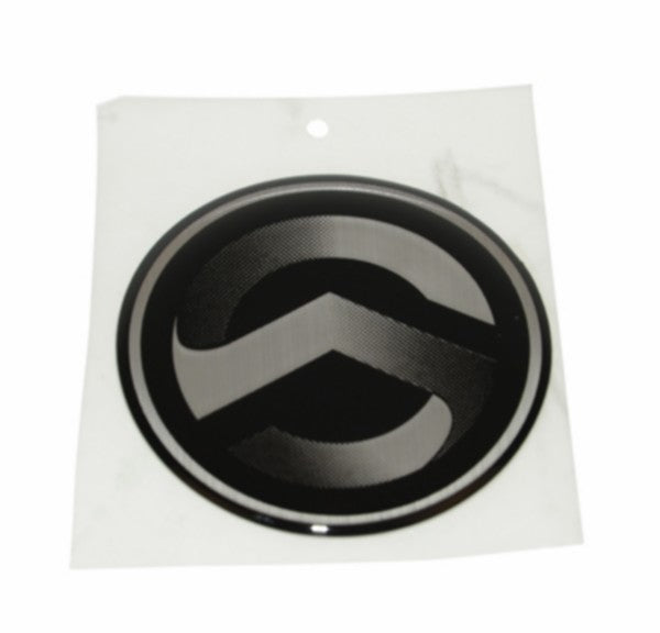 sticker Sym origineel logo rond 40mm cello/allo, euro-x, fiddle, fiddle 2, jet, orbit, sym dd 2t, symphony, symphony sr, tonik, xpro 87123-h85-000