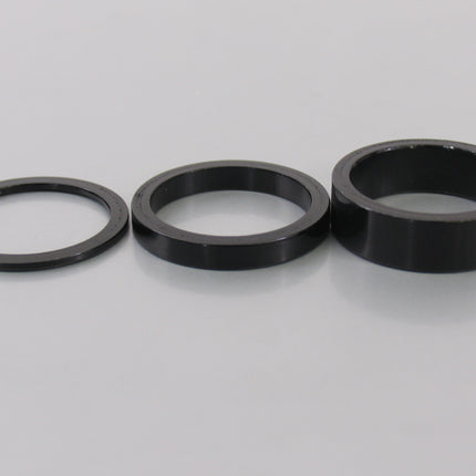 Balhoofd spacerset 1-1/8" (ø28.6) 3-delig 2/5/10mm Zwart