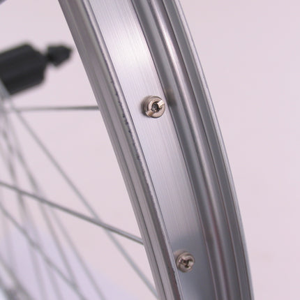 Achterwiel 26" / 559*21C Rodi Parallex - Sunrace HBM53 8/9 speed QR naaf - zilver