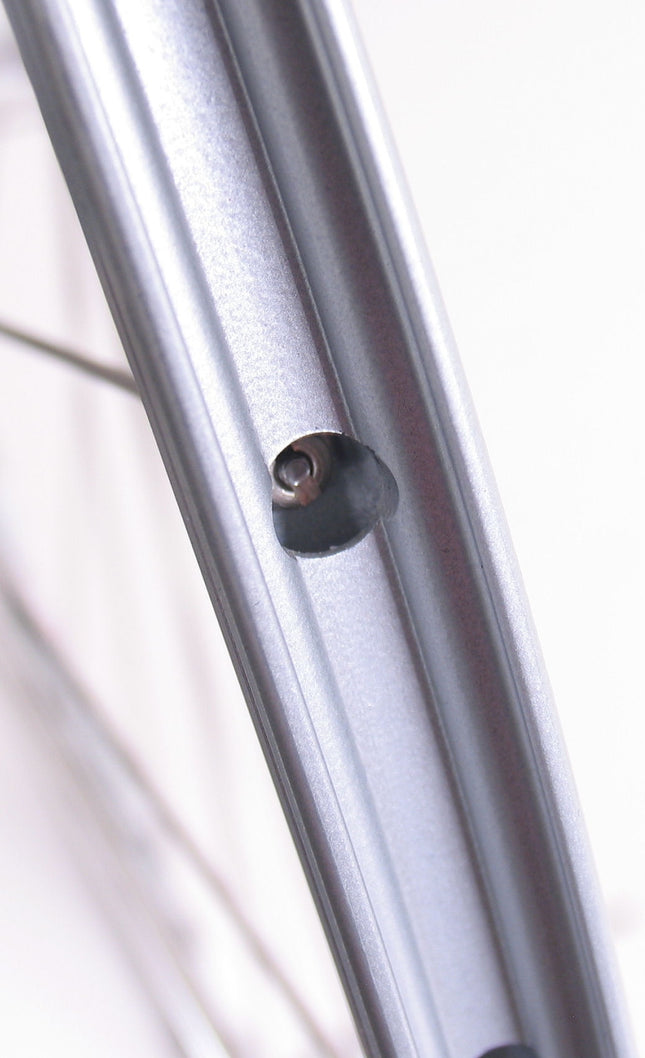Voorwiel 28" / 622*13C Rodi Stylus - Shimano TX500 QR naaf - zilver