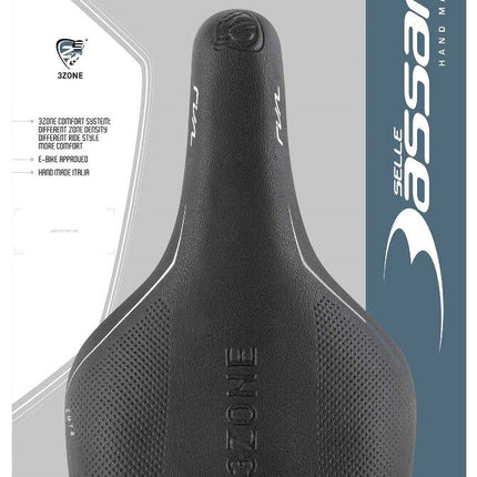 Fietszadel Selle Bassano Rivale 3zone Sport met Spanninga achterlicht - zwart