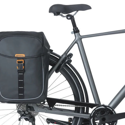 Dubbele Fietstas Basil Miles Tarpaulin MIK 34 liter 13 x 25 x 37 cm - zwart/oranje - afbeelding 5