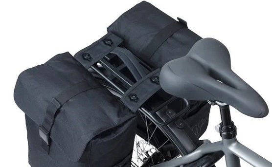 Dubbele fietstas Basil Move MIK 30 liter 16 x 27 x 38 cm - zwart